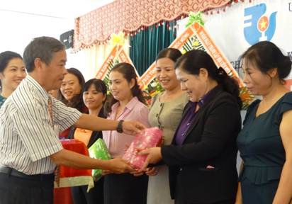 Kỷ niệm Ngày Phụ nữ Việt Nam 20-10: Nâng cao chất lượng đội ngũ cán bộ nữ của tỉnh